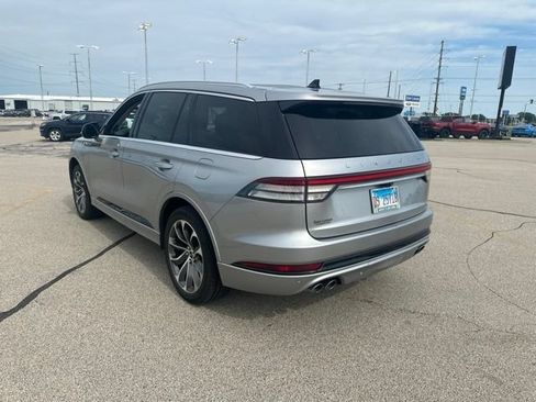 Used 2021 Lincoln Aviator Grand Touring w/ Elements Package Plus AWD/4WD image 3