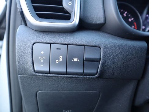 Used 2020 Kia Sportage S image 40