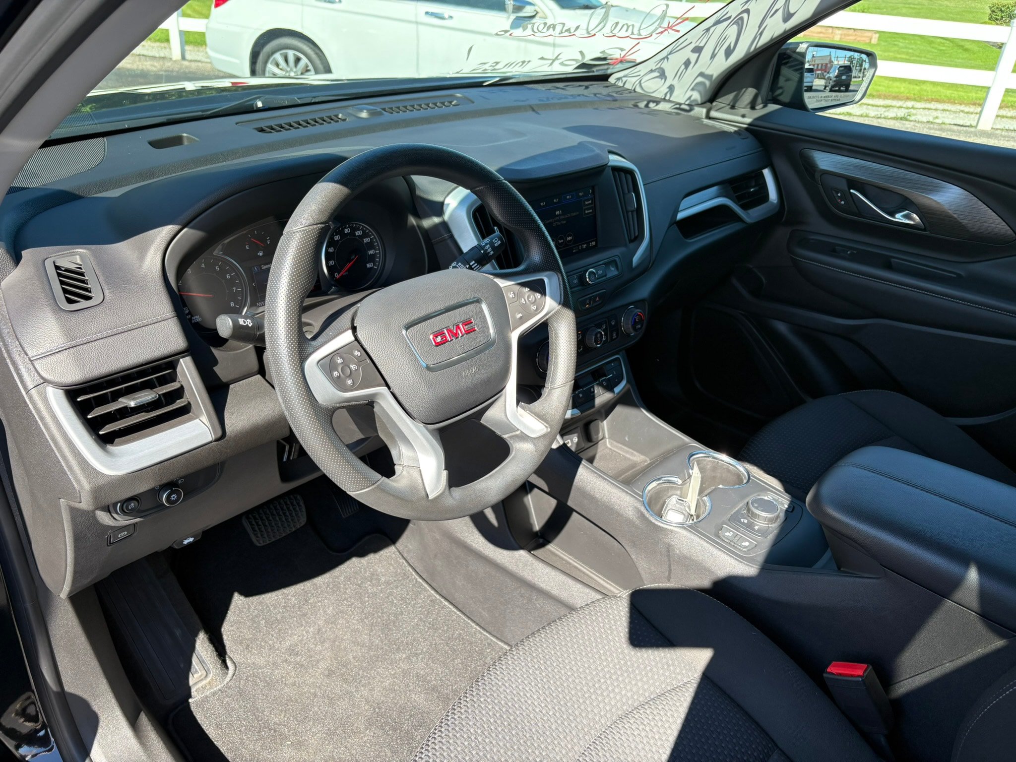 Used 2023 GMC Terrain SLE w/ Driver Convenience Package FWD image 17