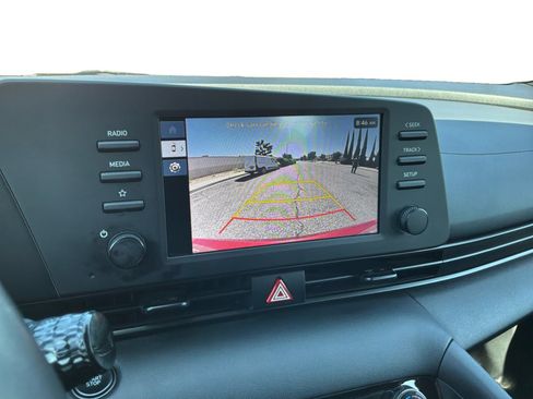 Used 2025 Hyundai Elantra Sport FWD image 13