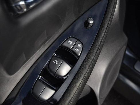 Used 2024 Nissan Leaf SV Plus image 9