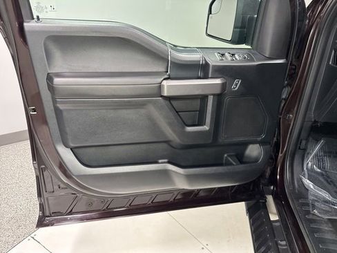 Used 2019 Ford F150 XLT w/ Equipment Group 302A Luxury AWD/4WD image 11