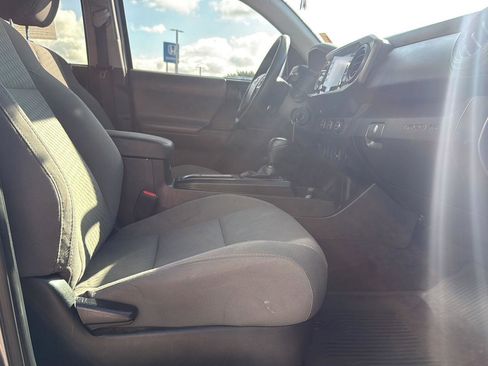 Used 2021 Toyota Tacoma SR w/ SR Convenience Package RWD image 32