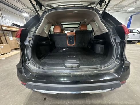 Used 2019 Nissan Rogue SL w/ Premium Package AWD/4WD image 26