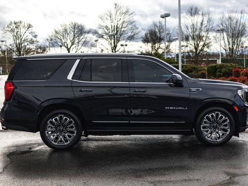 Used 2023 GMC Yukon Denali Ultimate image 9