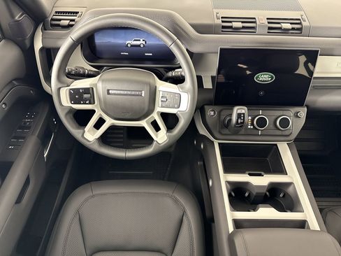 New 2026 Land Rover Defender 110 X-Dynamic SE image 24