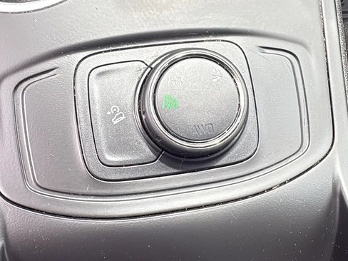 Used 2019 GMC Terrain SLE AWD/4WD image 22