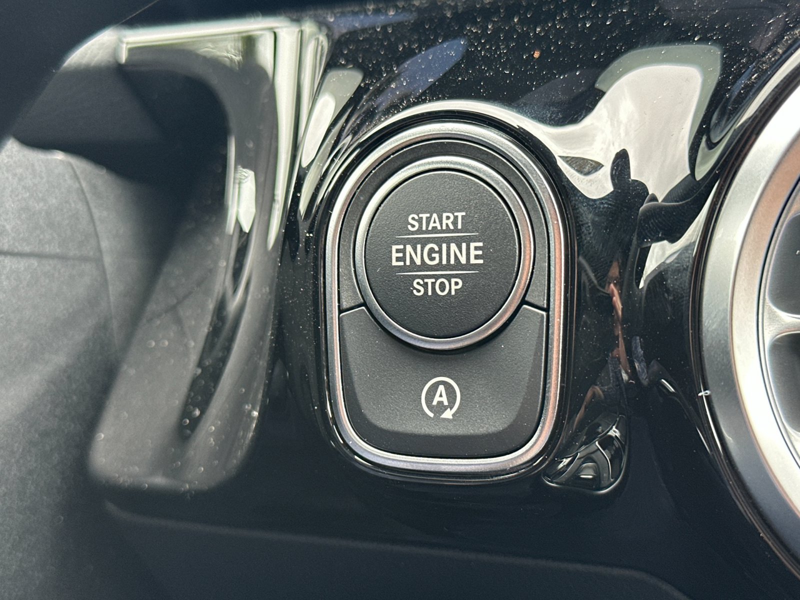Used 2025 Mercedes-Benz GLA 250 image 24