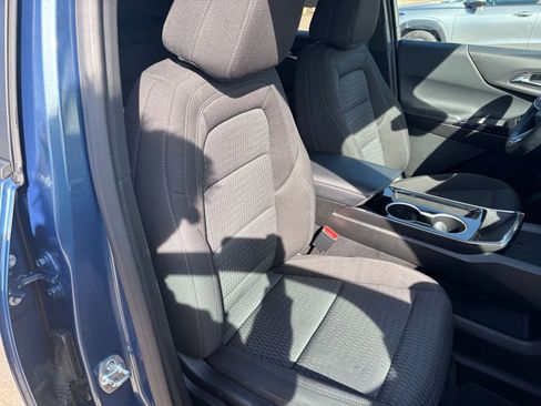 Used 2025 Chevrolet Equinox LT image 37