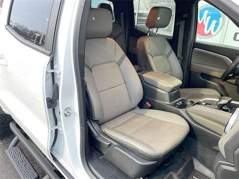 Certified 2025 Chevrolet Colorado ZR2 w/ Technology Package image 28