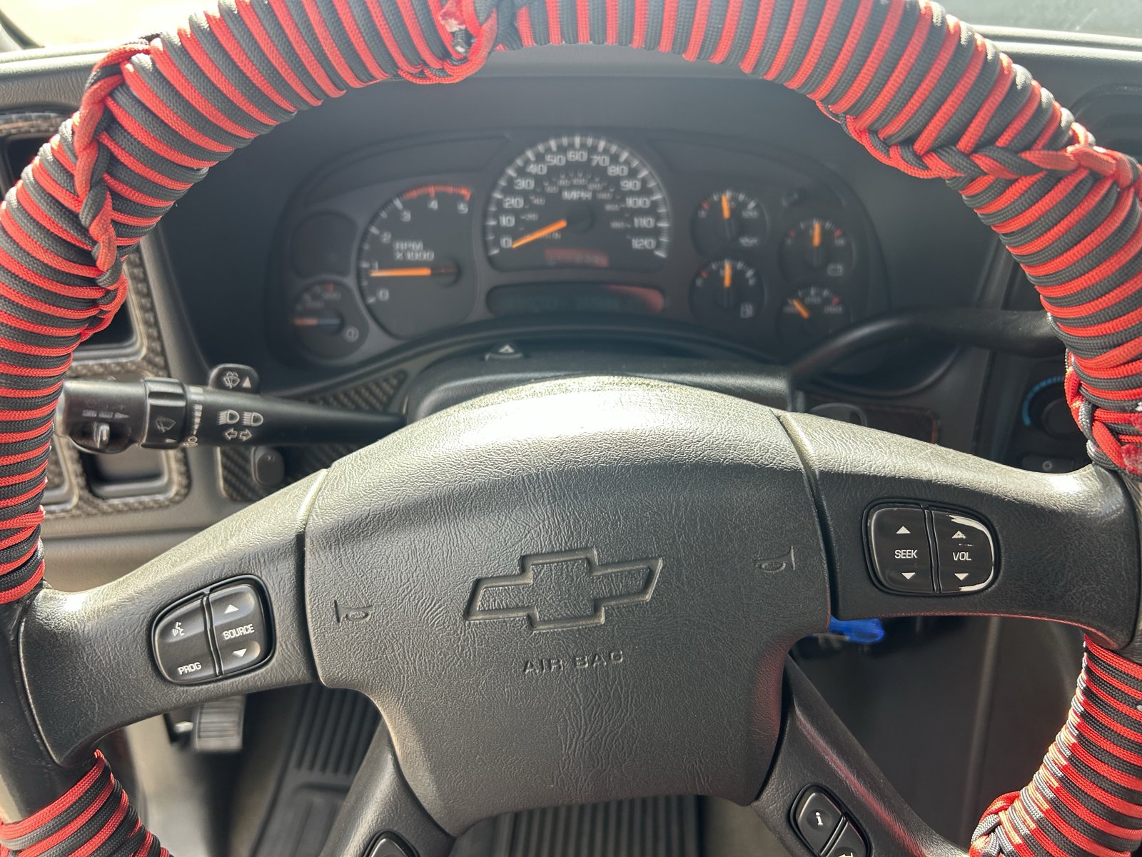 Used 2005 Chevrolet Silverado 2500 LS w/ Heavy-Duty Power Package RWD image 16