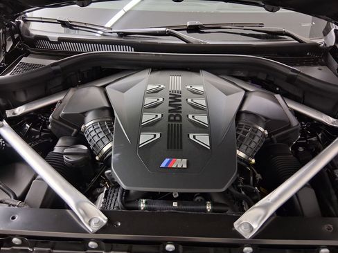 New 2026 BMW X6 M60i w/ Executive Package image 32