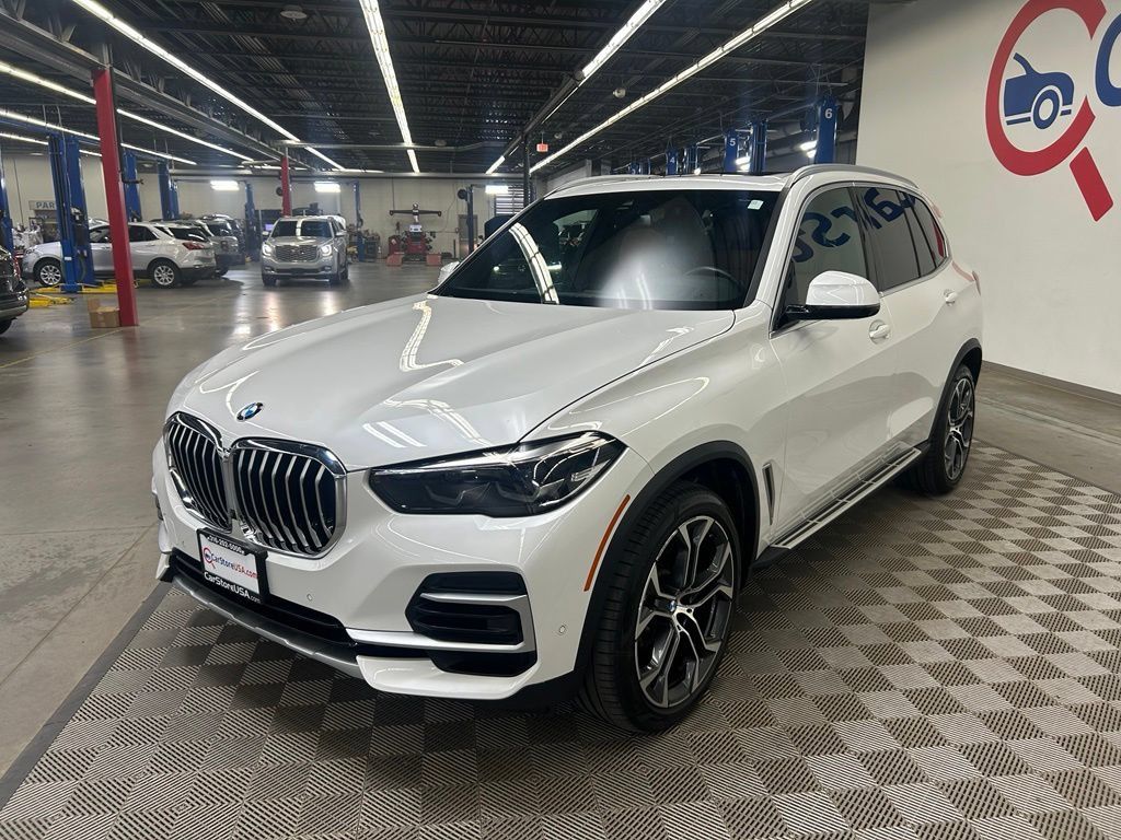 Used 2022 BMW X5 xDrive40i w/ Premium Package AWD/4WD image 7
