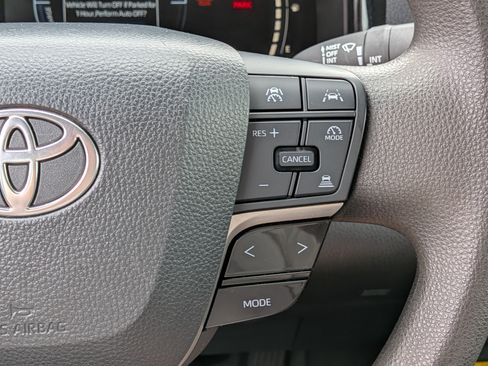 Used 2025 Toyota Camry LE w/ Convenience Package FWD image 25
