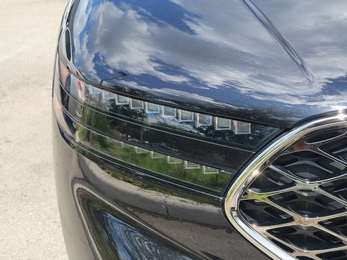 Used 2024 Genesis G90 3.5T AWD/4WD image 2