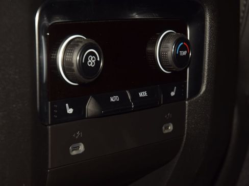 Used 2024 Chevrolet Suburban High Country w/ Max Trailering Package AWD/4WD image 43