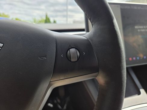 Used 2022 Tesla Model 3 Long Range AWD/4WD image 34