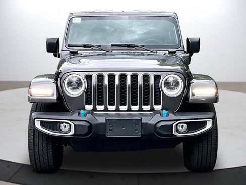 Used 2023 Jeep Wrangler Unlimited Sahara AWD/4WD image 3