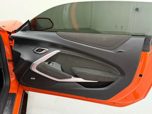 Used 2020 Chevrolet Camaro ZL1 image 19
