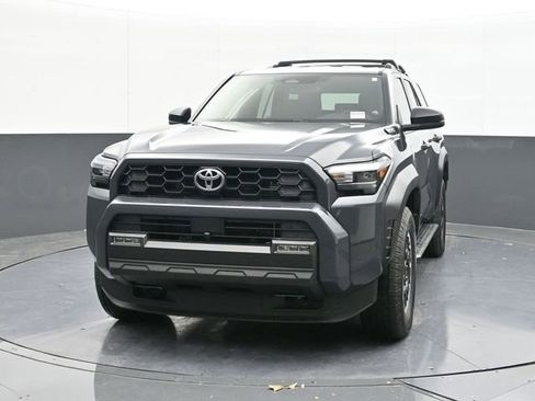 Used 2025 Toyota 4Runner TRD Off-Road image 2