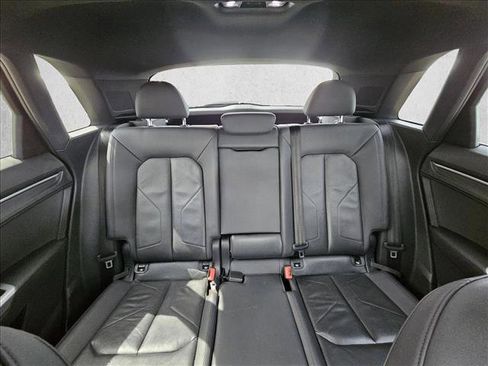 Used 2020 Audi Q3 2.0T Premium AWD/4WD image 14