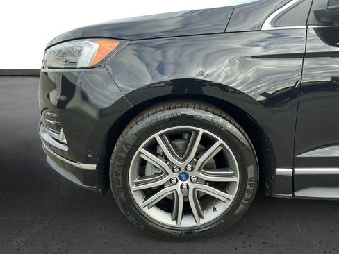 Used 2019 Ford Edge Titanium w/ Equipment Group 301A image 13