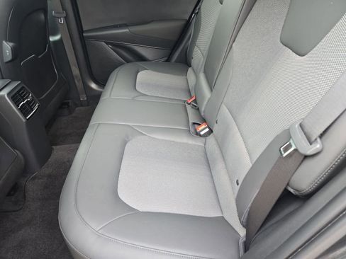 Certified 2023 Kia Niro EX Touring FWD image 19