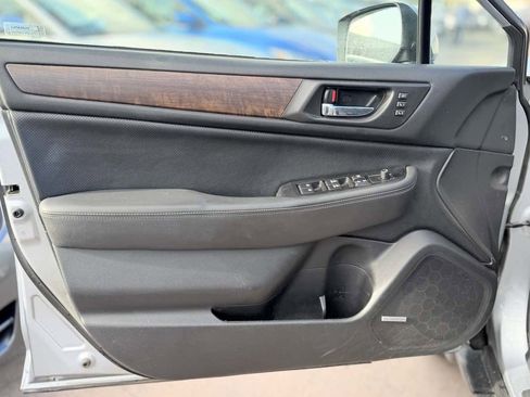 Used 2015 Subaru Outback 3.6R Limited w/ Popular Package #4 image 16