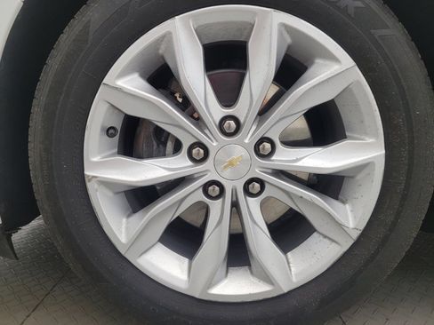 Used 2021 Chevrolet Malibu LT image 31