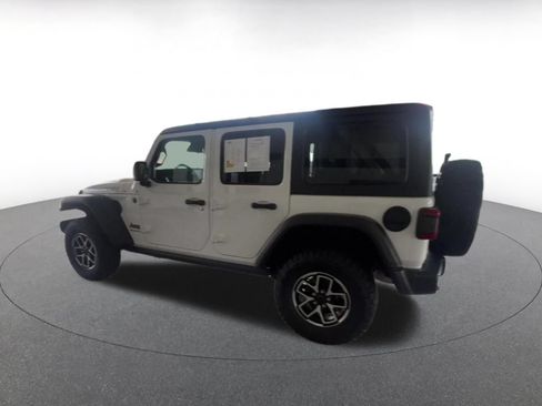 Used 2025 Jeep Wrangler Unlimited Rubicon AWD/4WD image 10
