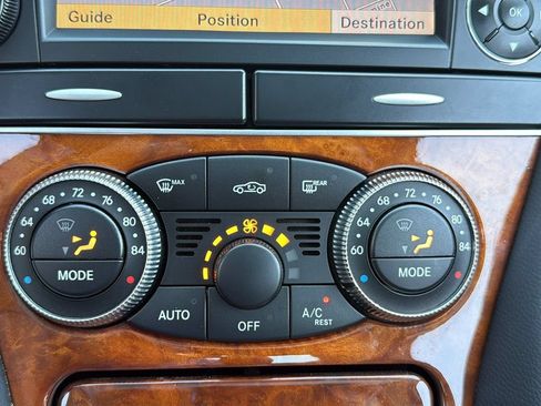 Used 2009 Mercedes-Benz SL 550 image 31
