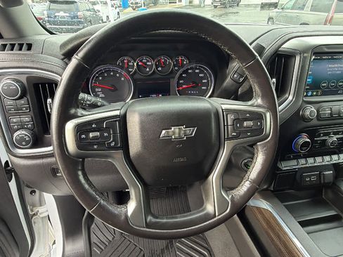 Used 2021 Chevrolet Silverado 1500 LT Trail Boss image 18