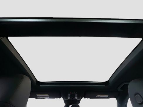 Used 2024 Mercedes-Benz GLE 350 4MATIC image 16