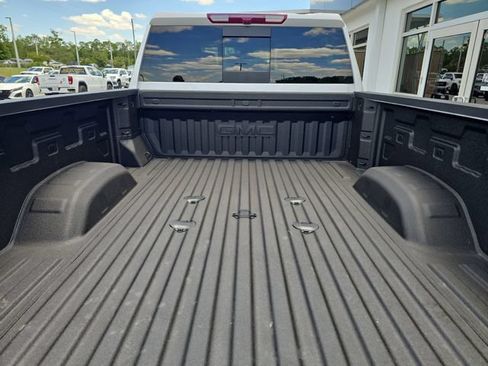 Certified 2024 GMC Sierra 2500 SLT AWD/4WD image 8
