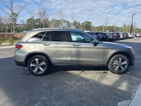 Used 2022 Mercedes-Benz GLC 300 w/ Premium Package Lite image 7