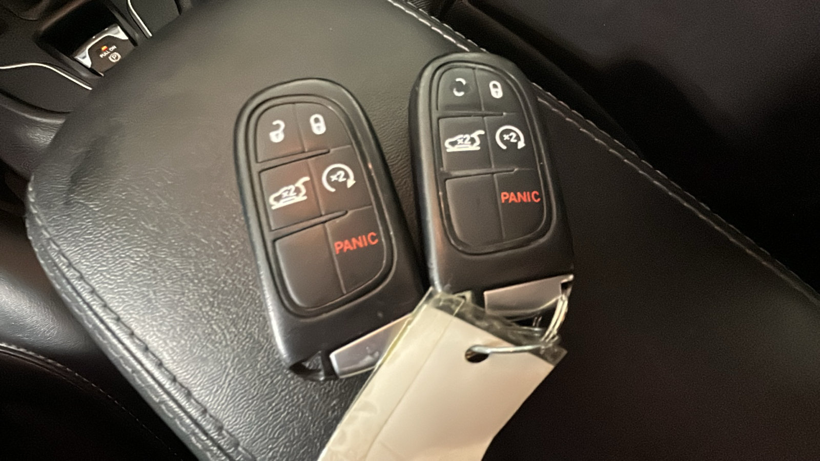 Used 2019 Jeep Cherokee Latitude Plus w/ Comfort/Convenience Group AWD/4WD image 25