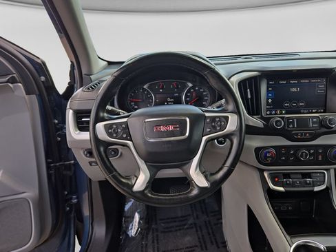 Used 2024 GMC Terrain SLT AWD/4WD image 16