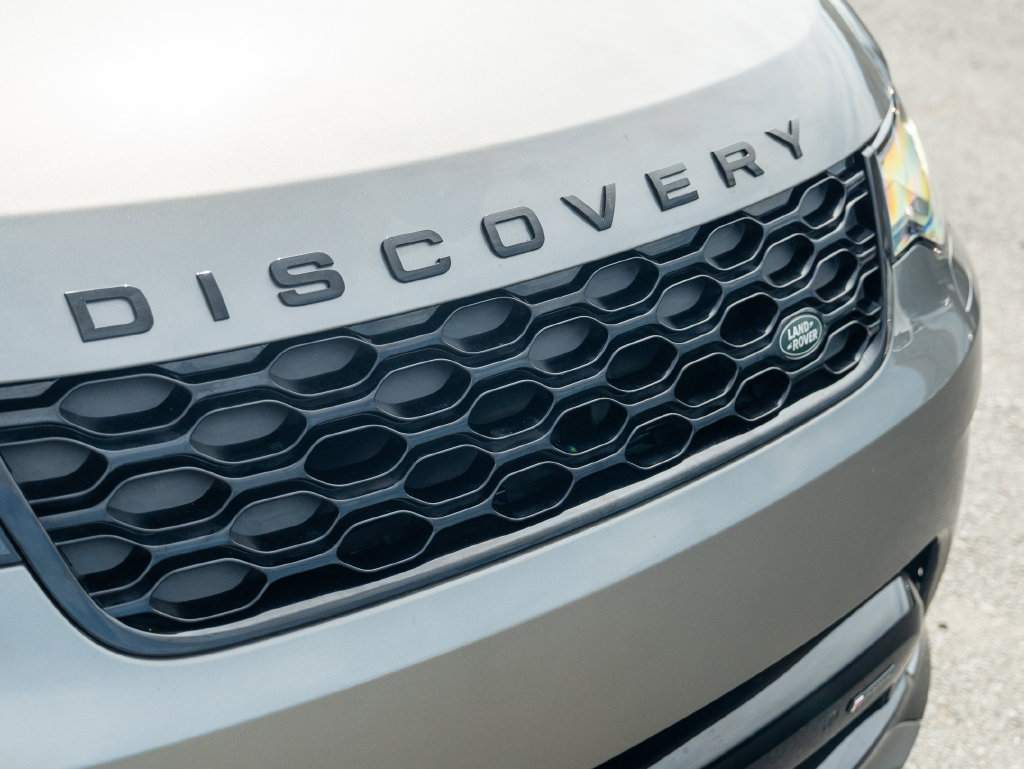 Used 2023 Land Rover Discovery S R-Dynamic AWD/4WD image 16