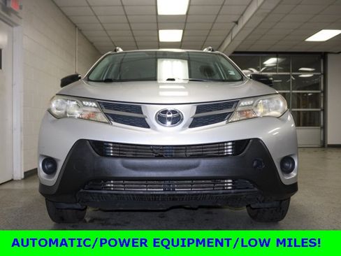 Used 2013 Toyota RAV4 LE image 2