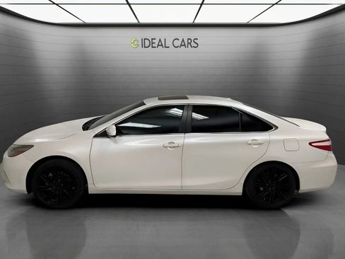 Used 2017 Toyota Camry XSE w/ Advanced Technology Package FWD image 8