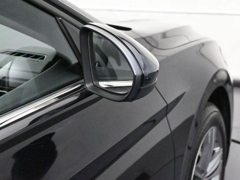 Used 2023 Volkswagen Jetta SE w/ Panoramic Sunroof Package image 14