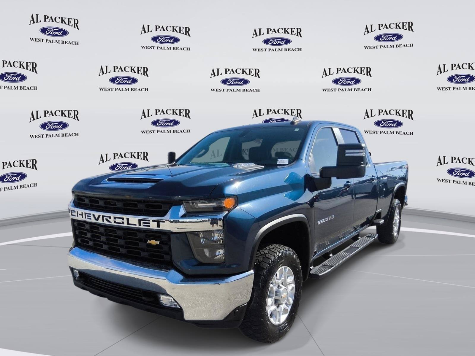 Used 2022 Chevrolet Silverado 2500 LT w/ Convenience Package AWD/4WD image 1