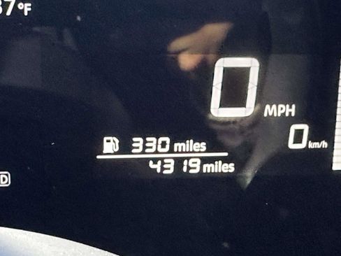 Used 2025 Nissan Kicks S image 24