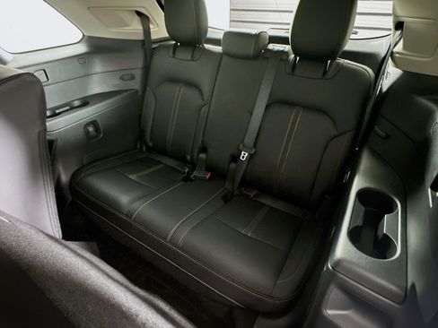 Used 2025 MAZDA CX-90 3.3 Turbo w/ Select Package image 28