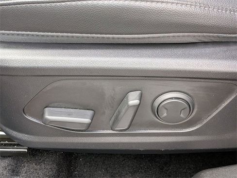 Used 2025 Hyundai Santa Cruz SEL image 16