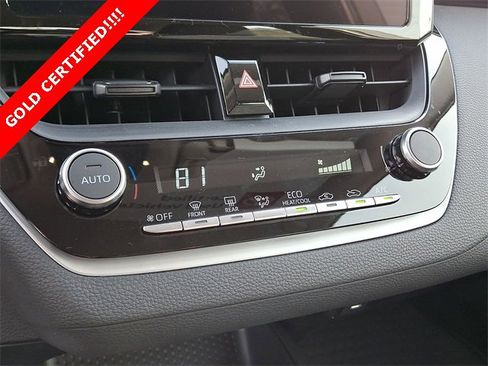 Certified 2025 Toyota Corolla LE image 18