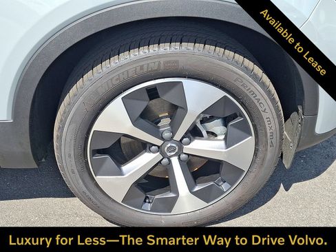 Certified 2026 Volvo XC40 B5 Core w/ Protection Package Premier AWD/4WD image 9