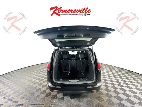 New 2026 Chrysler Voyager LX image 15