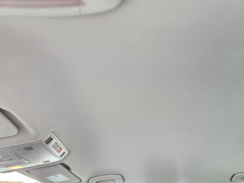 Used 2023 Volkswagen Jetta SE image 25