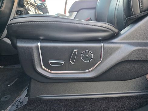 Used 2017 Ford F150 Platinum w/ Equipment Group 701A Luxury image 43